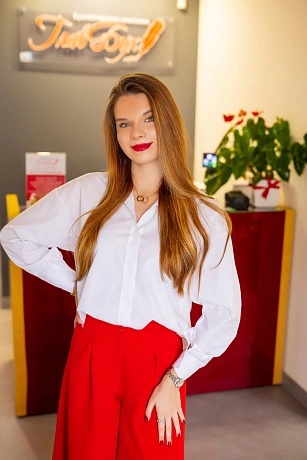 сотрудник 1